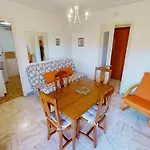 Climatise Avec Balcon, Centre - Fr-1-196-345 Menton