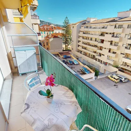 Daire Climatise Avec Balcon, Centre - Fr-1-196-345 *