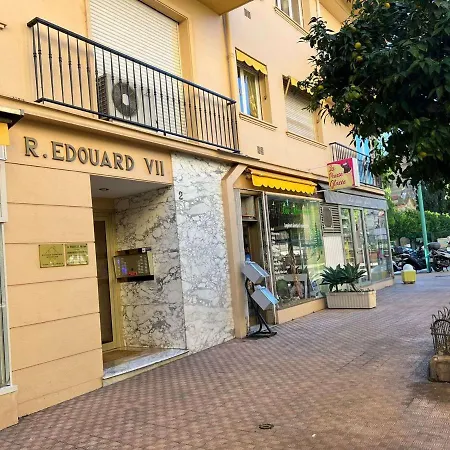 Climatise Avec Balcon, Centre - Fr-1-196-345 شقة *