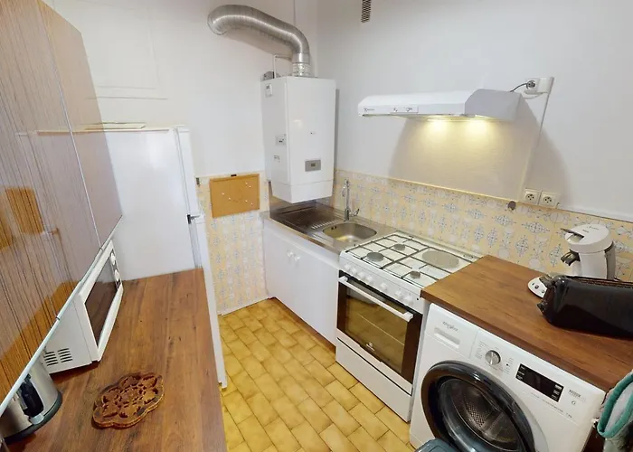 Climatise Avec Balcon, Centre - Fr-1-196-345 شقة مينتون